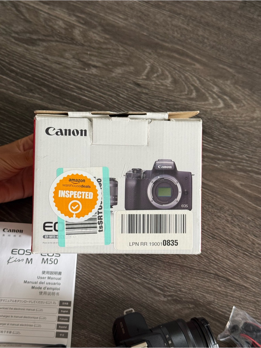 Canon EOS m50 Camera with Interchangeable Lens - Picture 11 of 16